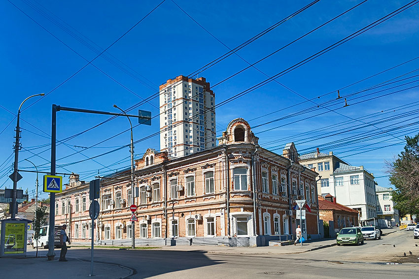 Бывшее речное училище 
