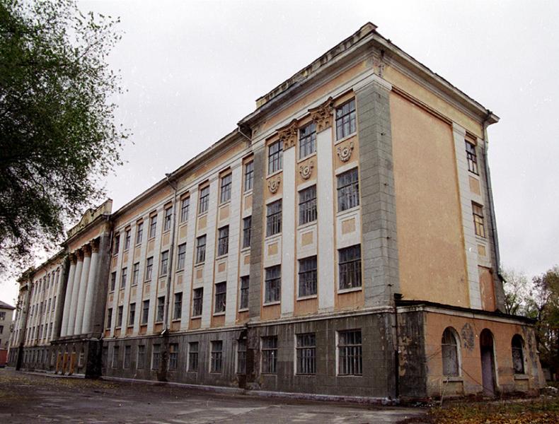 История Энгельсского  училища ПВО началась в 1951 году, когда...