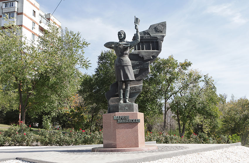 Памятник "Бранденбургской Мадонне" - Марии Лиманской