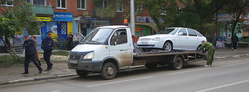 В Энгельсе работают эва­куаторы! 