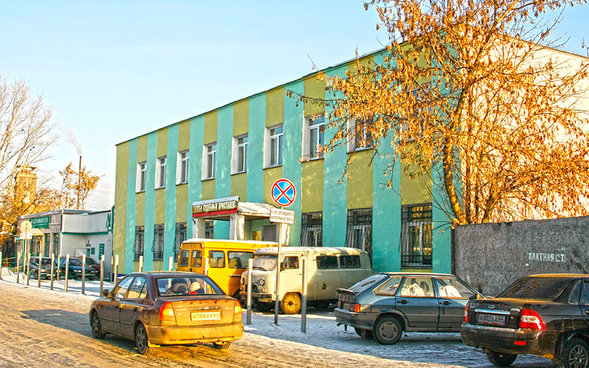 Приставание к энгельсским приставам