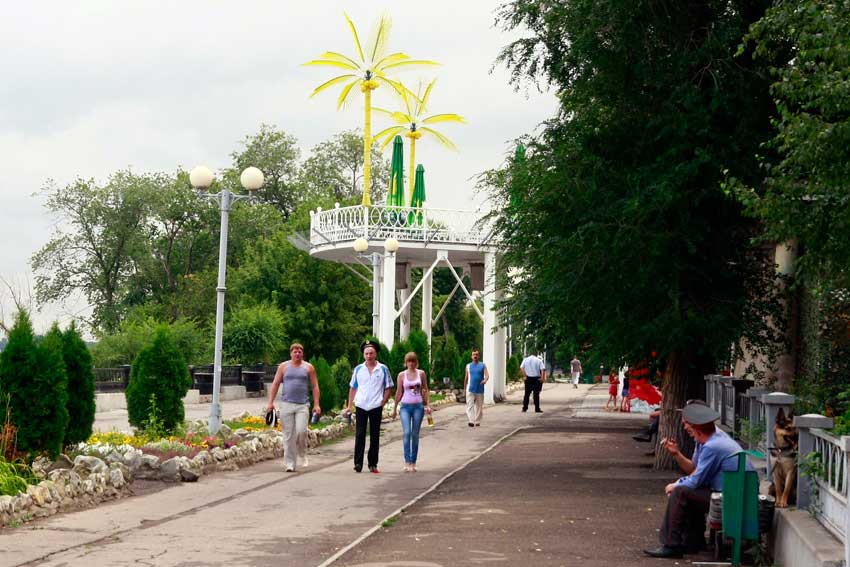 На набережной 2008 года