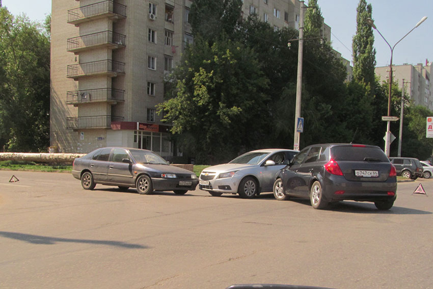 Тройная авария