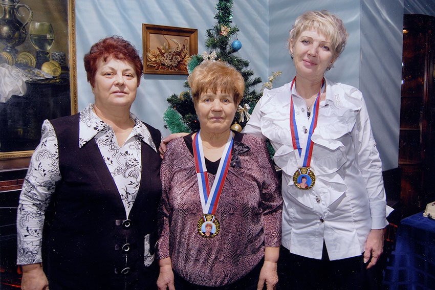 НОВЫЙ ГОД ВО ВСЕ ВРЕМЕНА 8