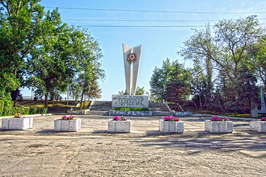 Новые памятники