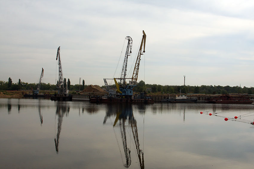 "Энгельсский речной порт" за 345 тысяч рублей