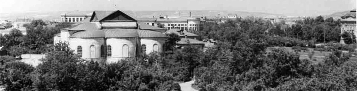 Банк  (пл. Ленина, 48)