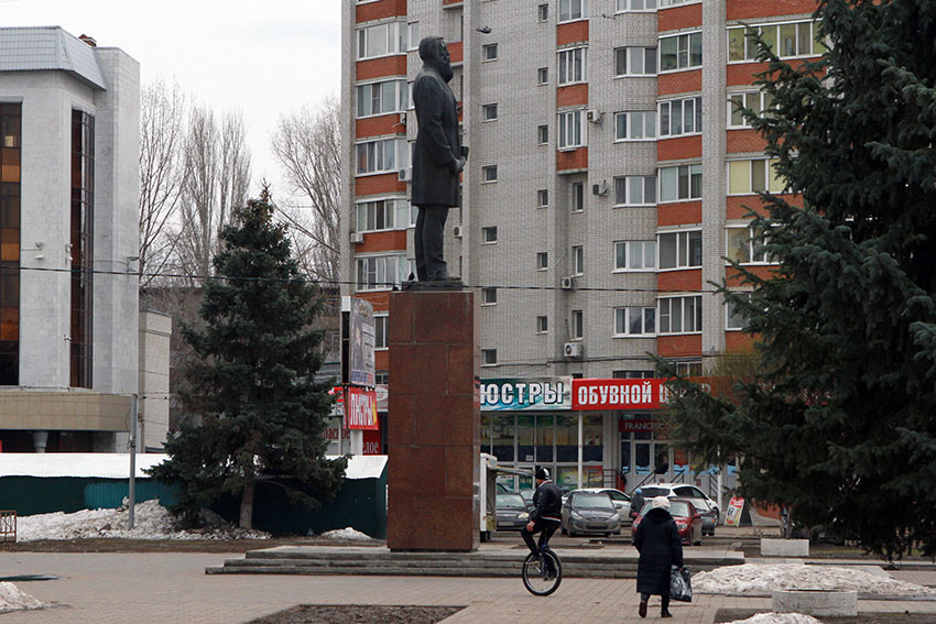 Весна на проспекте Ф. Энгельсе