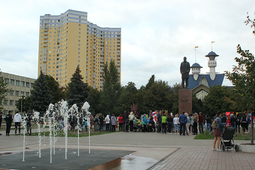 Праздник на проспекте Ф. Энгельса