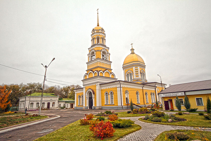 Свято-Троицкая церковь (ранее носила имя Воскресенской)