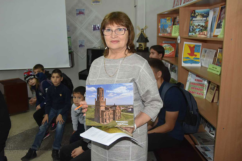 «Волжская волна в районах области. С любовью к книге» и «Немецкий тракт» в Озинках