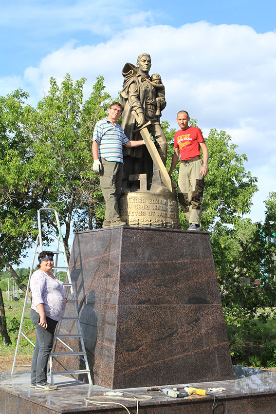 Новый памятник в парке "Патриот"