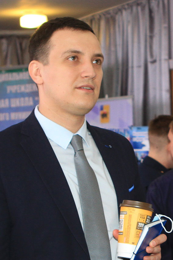 Кроме того, Дзюбан отчитался о приобретении в прошлом году...