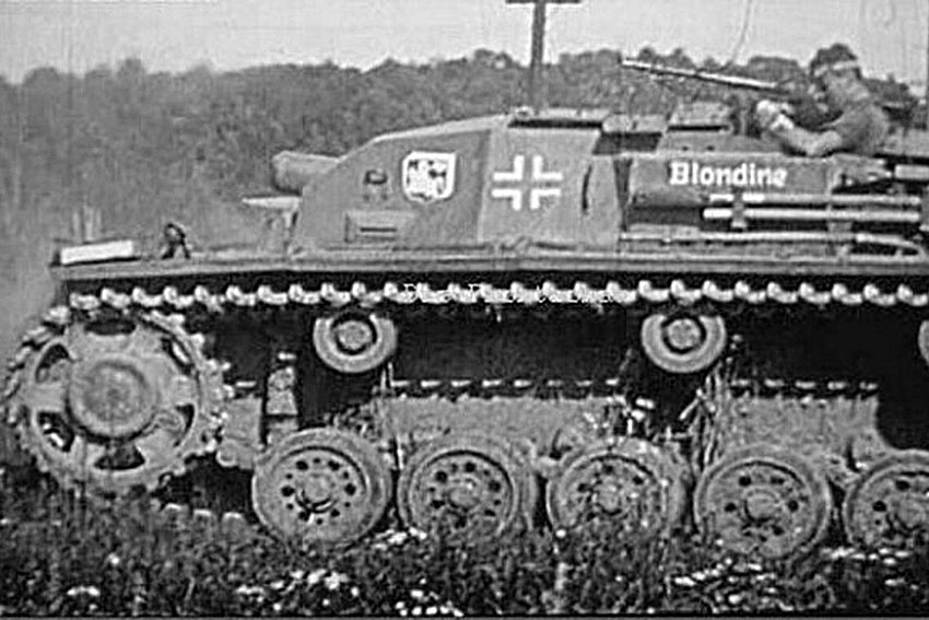 Штурмовое орудие с именем "Блондин", 1942 год.