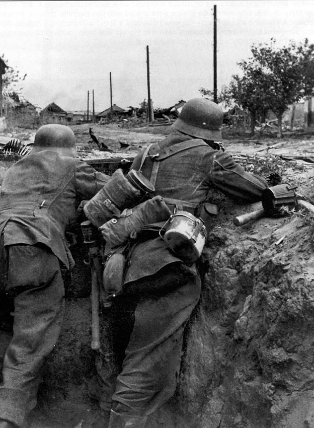 Пригород Сталинграда начало боёв за город, 1942 год.