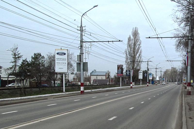 Опустевшая улица.