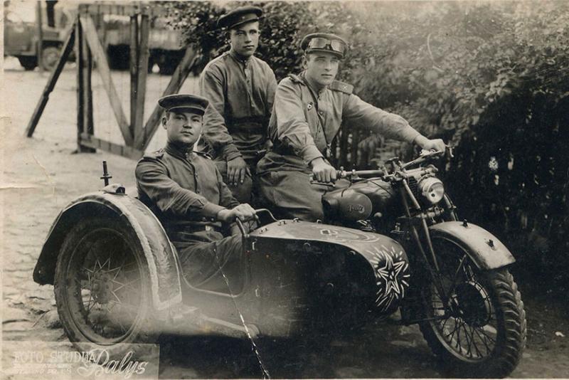 В ноябре 1942 года произошло соединение Сталинградского...