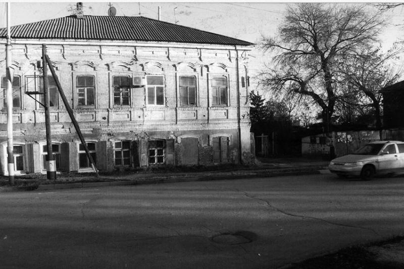 Дом, где родился А. И. Кравченко (сейчас ул. Пушкина, 33). Фото...