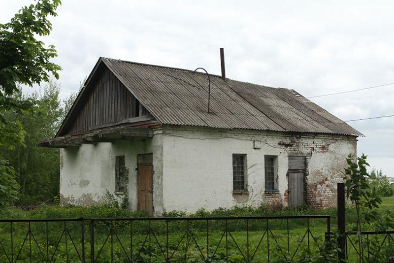 А рядом трущёбы.