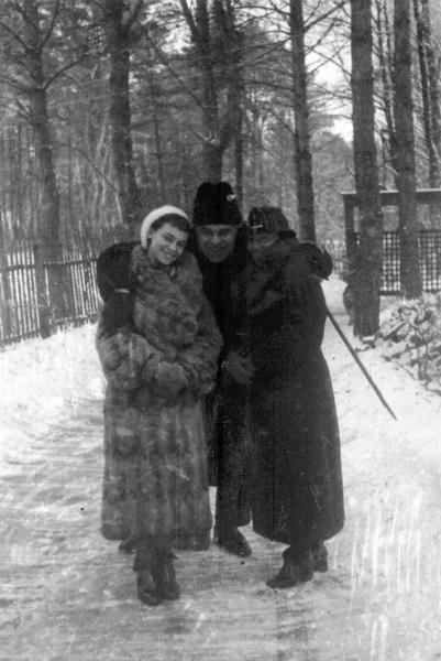 Николина Гора. Семья Кравченко. Около 1934 г.