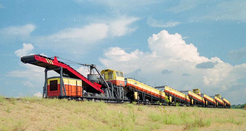 В 1949–1954 годах предприятие именовалось Покровский вагоноремонтный...