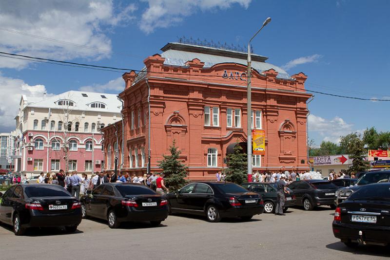 В нашем ЗАГСе - акция: брак и развод одновременно!