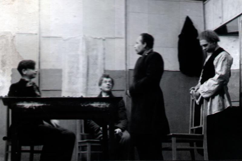 Спектакль "Ревизор" актёры учащимися техникума фото 1952...