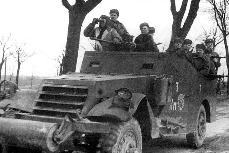 Разведка М3А1-АПК, 2-й Белорусский фронт, апрель 1945 год.