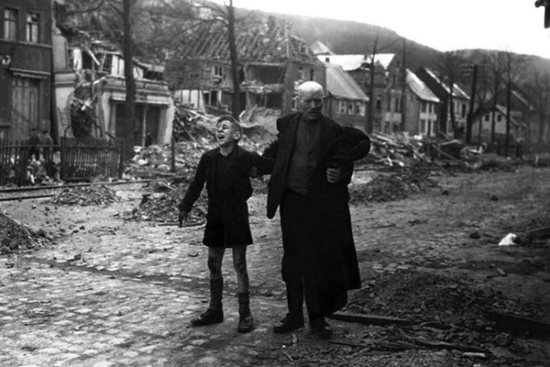 Город Альтенбуннен, Германия. Фото 12 апреля 1945 года.