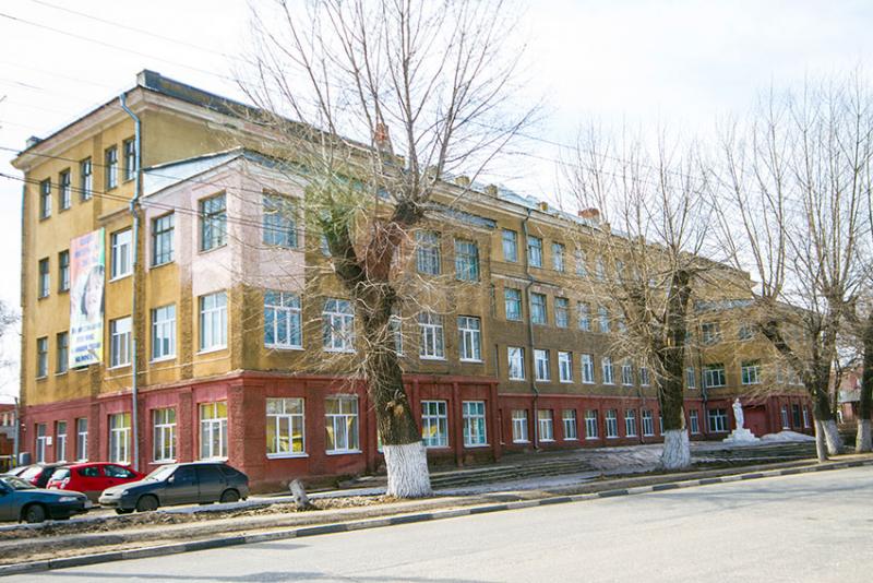 В считанные дни Лев Полянский после своего назначения начальником...