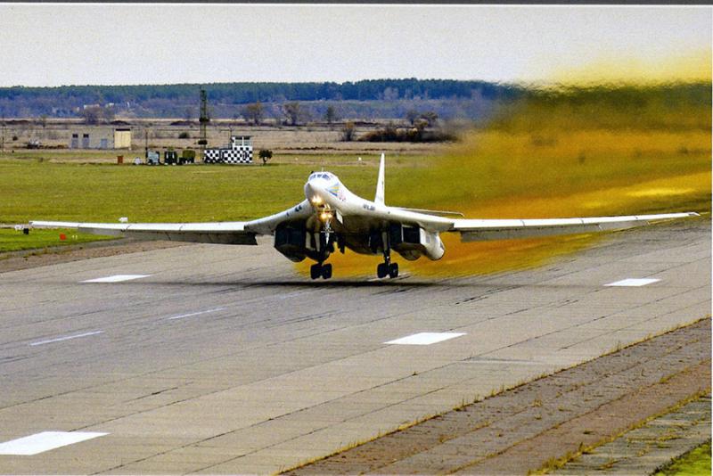 Взлёт Ту-160 2004 год.