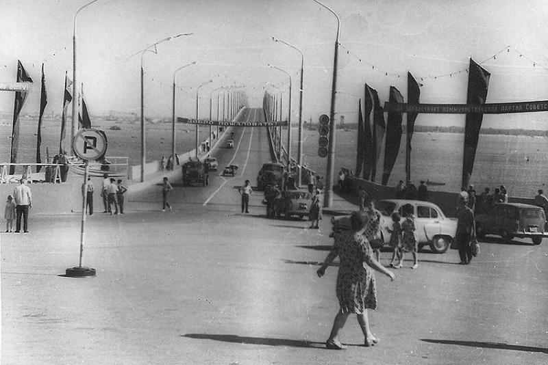 После открытие моста.